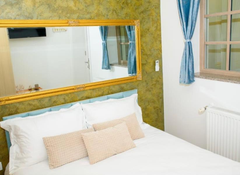 Bistro Centru Vechi Craiova Otel Dış mekan fotoğraf